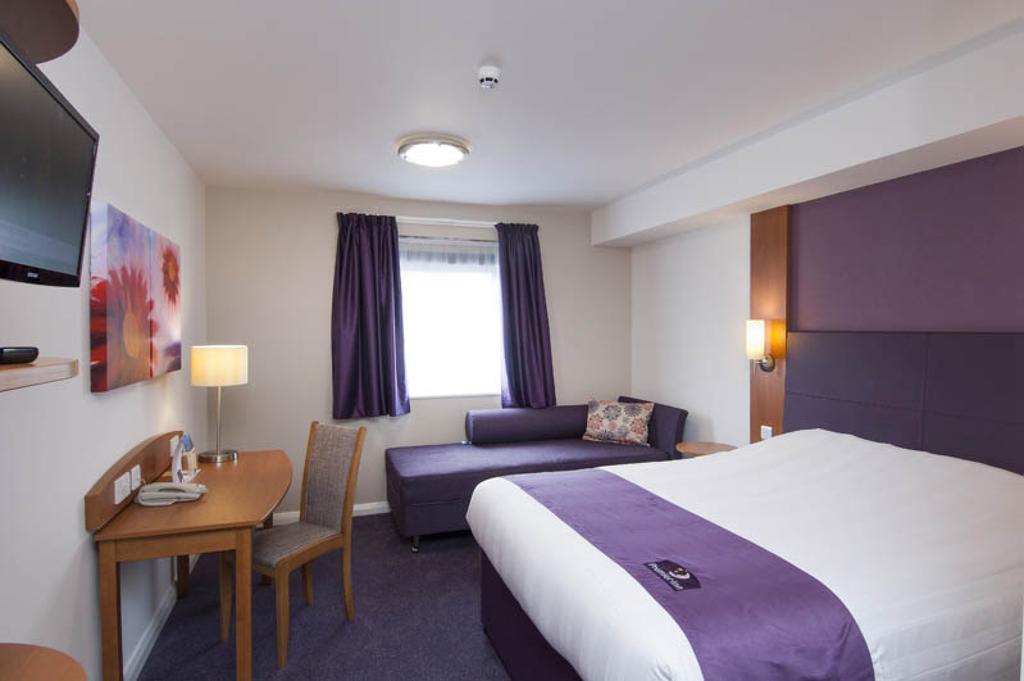 Premier Inn Sittingbourne Kent Cameră foto